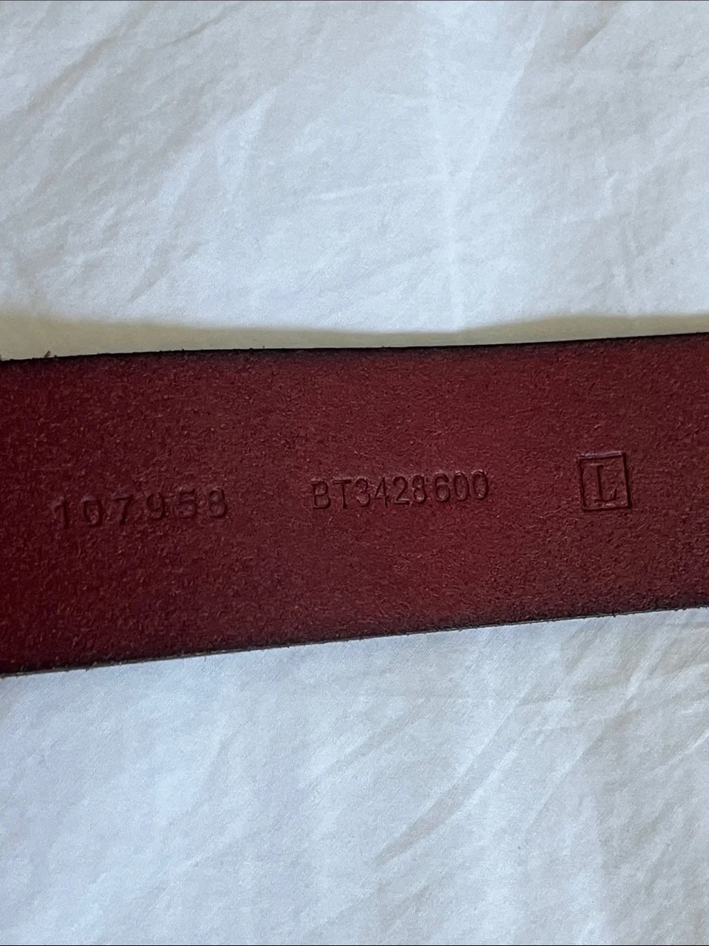 Fossil red leather burgundy maroon deep red floral imprint leather belt